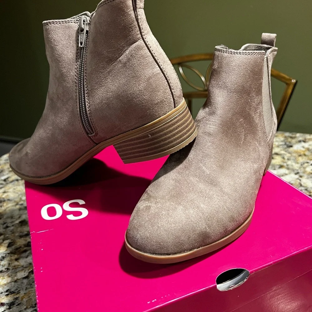 Booties - Picture 2 of 3